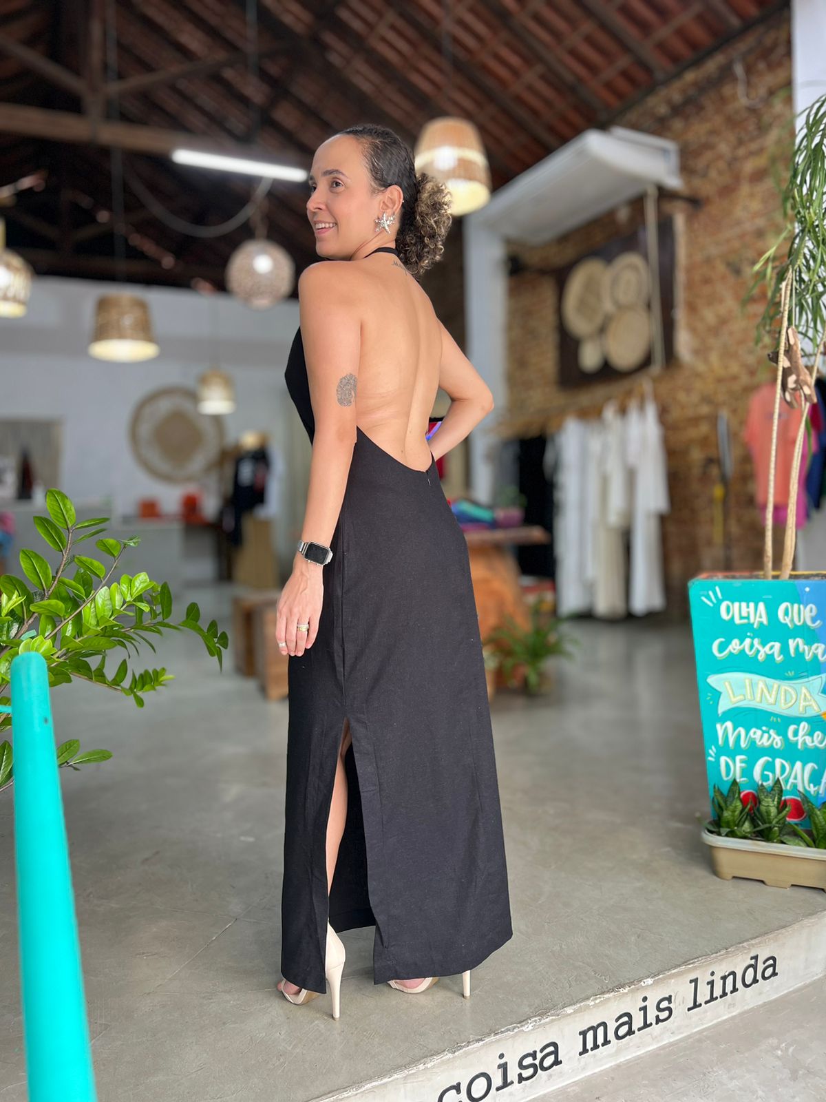 Vestido Decote costas - tam M
