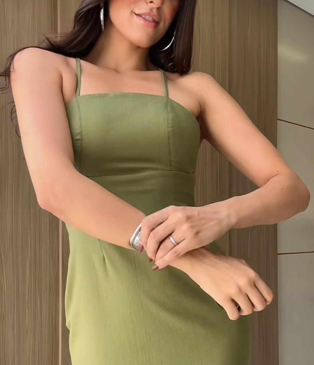 Vestido Midi - verde militar