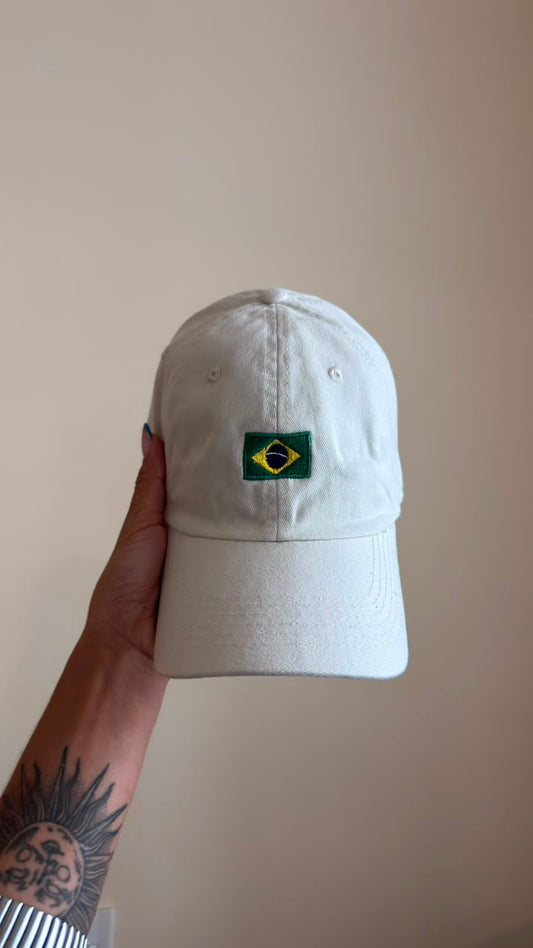 Boné Bandeira do Brasil mini off white bordado - Amarjori